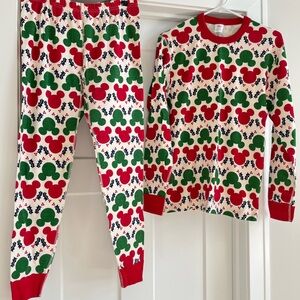 Hanna Andersson Women’s Mickey Mouse Christmas Pajama Set